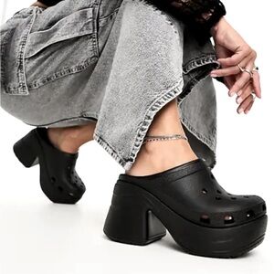 NWT Rare S/O CROC Siren Clogs Style #208547-100 Black Size 9